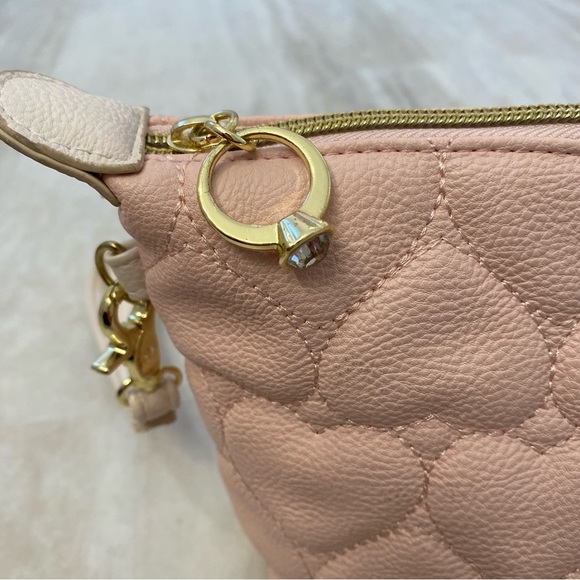 Betsey Johnson Pink Wristlet Cosmetic Zipper Pouch Bag Diamond Ring Hearts Bag - Picture 7 of 15